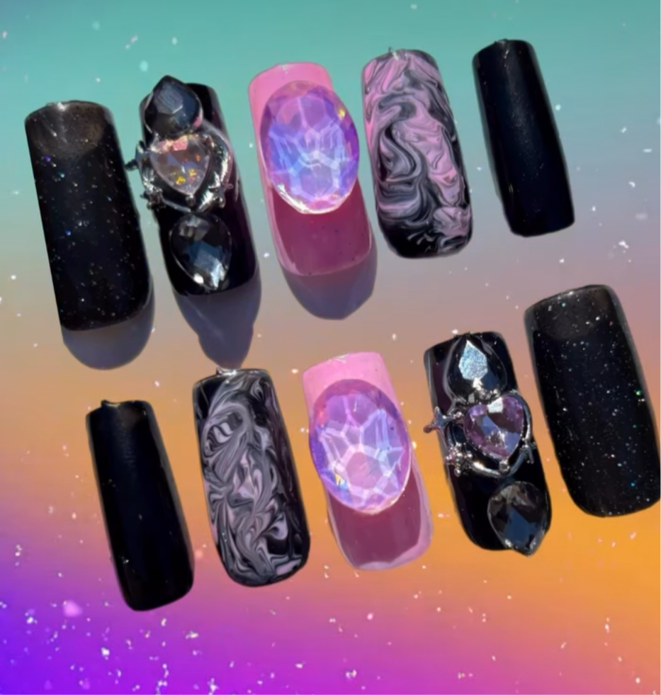 Gothic pink (square medium)